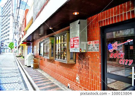 [Kanagawa] Yokosuka Dobuita Street Bar 108013804