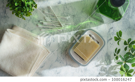 無添加肥皂圖、肥皂、棉花棒和擦手巾 108016247