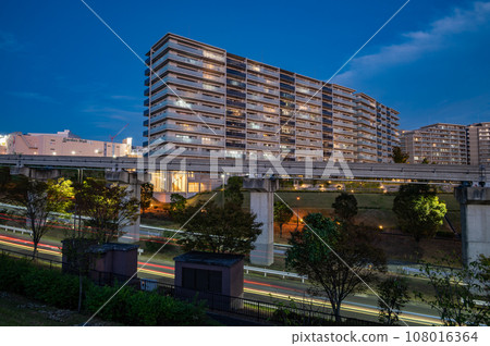 大阪單軌電車西東線夜景 大阪單軌電車西東線夜景 108016364