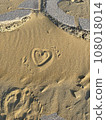 Scribble of sandy beach 108018014