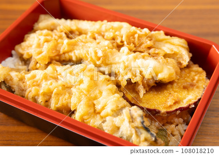 Conger tempura bento 108018210