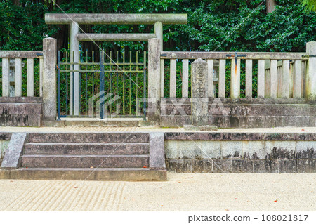 Kashihara City, Nara Prefecture, Mausoleum of the Eighth Emperor Kogen, Tsurugishima 108021817