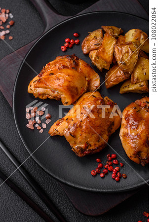 Delicious fresh chicken kebab with salt, spices and herbs 108022064