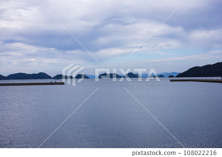 從山口縣長門市仙崎眺望的景色 從山口縣長門市仙崎眺望的景色 108022216