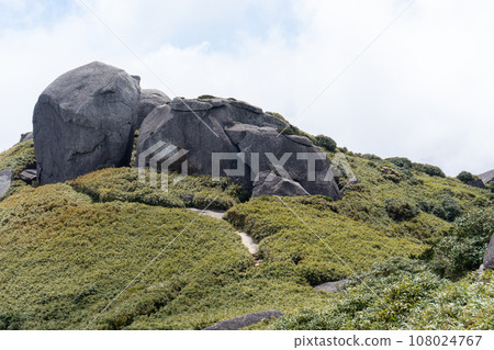 從黑岳岳到屋久島宮之浦的景色 108024767