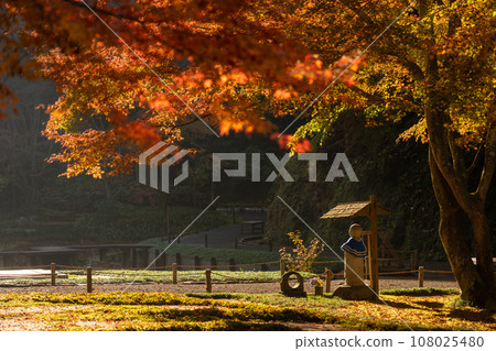 秋葉和地藏菩薩 108025480