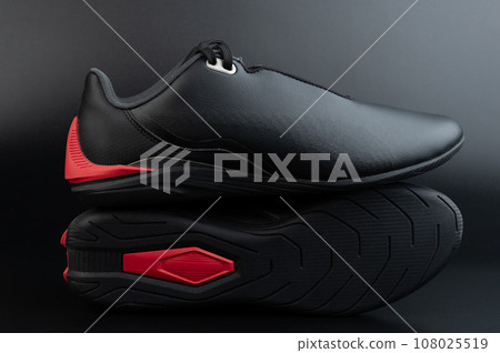 Black leather fitness shoes Black leather fitness shoes 108025519