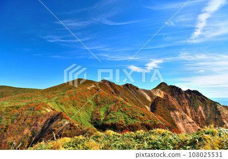 栃木縣那鬚町的旭岳，紅葉染紅 108025531