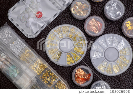 Manicure Nails Beauty Decortions Set, Professional and Fashionable Objects for Customer Service 108026908