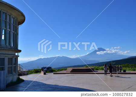 View of Mt. Fuji from Jukoku Pass Panorama Terrace 1059 108027832