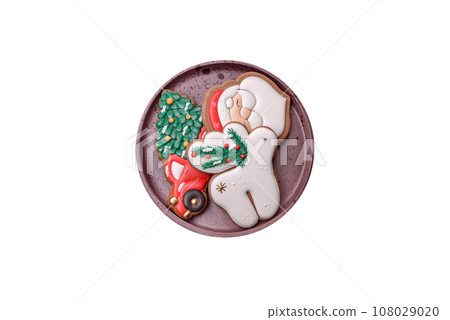 Fresh delicious baked christmas or new year gingerbread cookies Fresh delicious baked christmas or new year gingerbread cookies 108029020