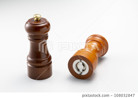 Convenient pepper mill Convenient pepper mill 108032847
