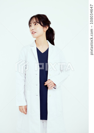 Portrait of healthcare professional Portrait of healthcare professional 108034647