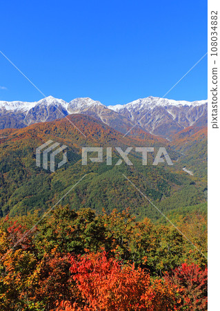秋天從白馬岩岳避暑山莊看到的北阿爾卑斯山 秋天從白馬岩岳避暑山莊看到的北阿爾卑斯山 108034882