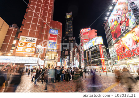 [東京] 霓虹燈街夜景/新宿歌舞伎町 108038121