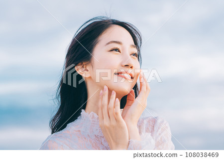 年輕女性的美麗形象 108038469