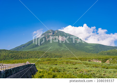 Usudake/Shiretoko National Park, the highest mountain on the Shiretoko Peninsula, Shiretoko Pass Observation Deck 108039337