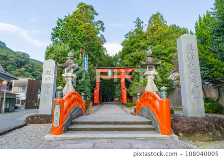 Kumano Hayatama Taisha (Wakayama Shingu city) 108040005