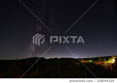 The Milky Way in October subsides The Milky Way in October subsides 108044209