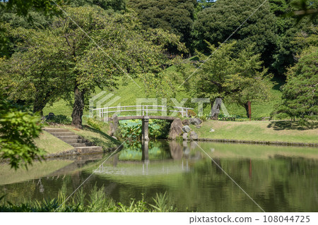 東京都文京區小石川後樂園後樂園 108044725