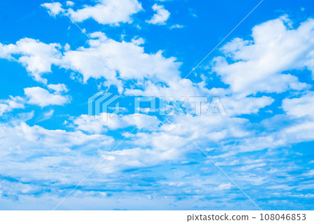 令人耳目一新的藍天 108046853