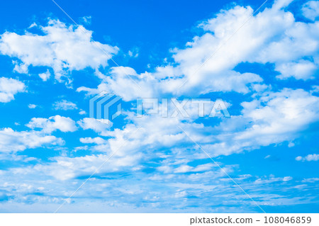 令人耳目一新的藍天 108046859