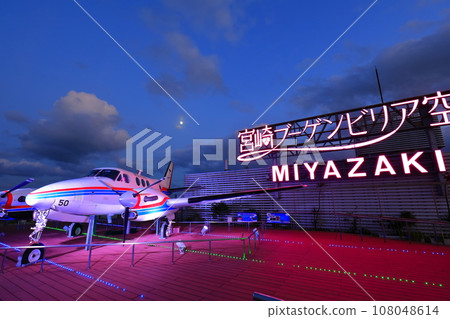 [宮崎縣] 從展望台看到的宮崎機場夜景 108048614