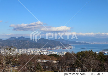 Mt. Fuji, cityscape and sea from Nihondaira Mt. Fuji, cityscape and sea from Nihondaira 108050143