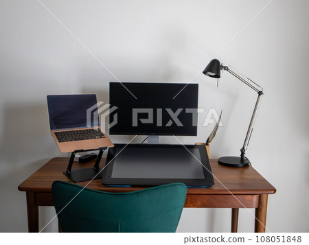 cartoonist's desk 108051848