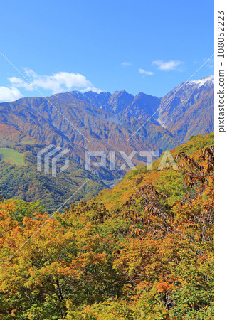 Northern Alps seen from Hakuba Iwatake Mountain Resort in autumn Northern Alps seen from Hakuba Iwatake Mountain Resort in autumn 108052223