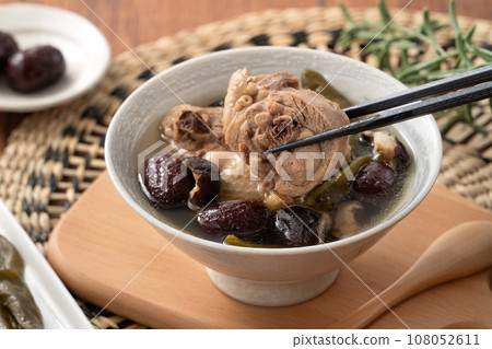 peeled chili chicken soup peeled chili chicken soup chicken soup 108052611