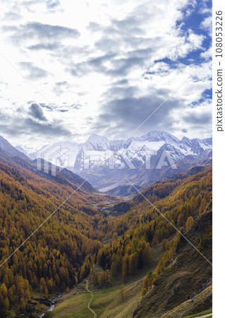 Texelgruppe nature park (Parco Naturale Gruppo di Tessa) near Timmelsjoch - high Alpine road, South Tyrol, Italy Texelgruppe nature park (Parco Naturale Gruppo di Tessa) near Timmelsjoch - high Alpine road, South Tyrol, Italy 108053226