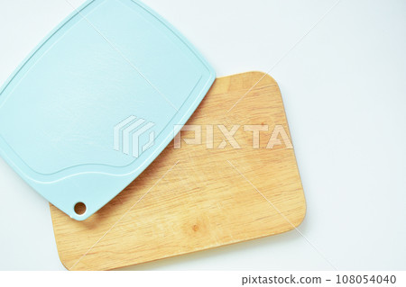 blue and brown wooden cutting board isolated on white background, equipment for cooking 108054040
