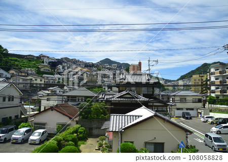 JR九州長崎本線，從諫早站到長崎站的舊火車車窗看到的景色（2022年9月） 108058828