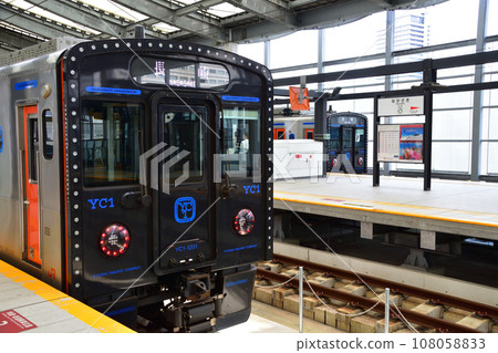 JR九州長崎本線，從諫早站到長崎站的舊火車車窗看到的景色（2022年9月） 108058833