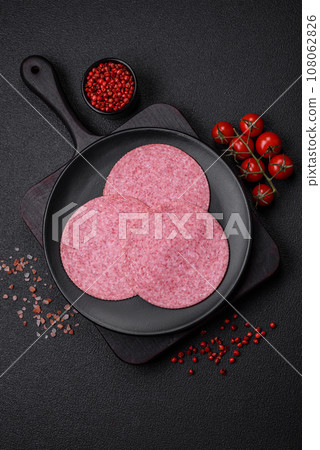 Delicious smoked salami sausage with salt, spices and herbs 108062826