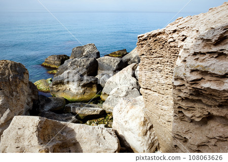 Cliffs by the sea. 108063626