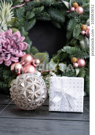 Cristmas decorations over dark background 108063652