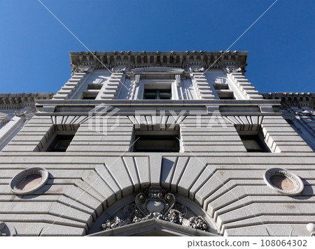 Looking up at the United States Court of Appeals, Ninth Circuit 108064302