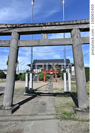 Torii, approach, Mukokokawawashi Shrine (Kazo City, Saitama Prefecture, former Kitagawabe Town) 108065409