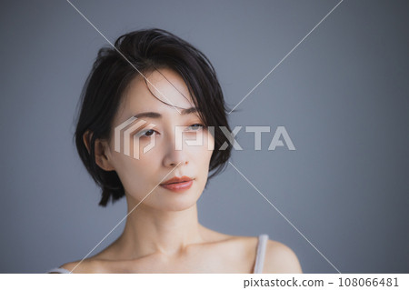 美麗中間 108066481