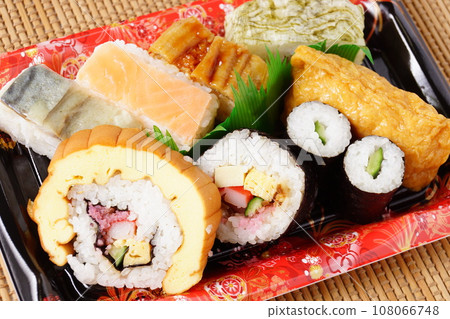 Osaka sushi platter 108066748