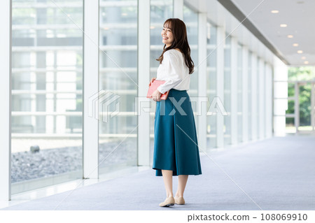 Business woman in the office Business woman in the office 108069910