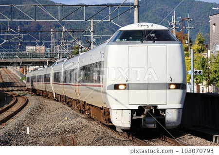[JR West Japan] Series 289 "Kinosaki" (Sagano Line: Hanazono Station) 108070793