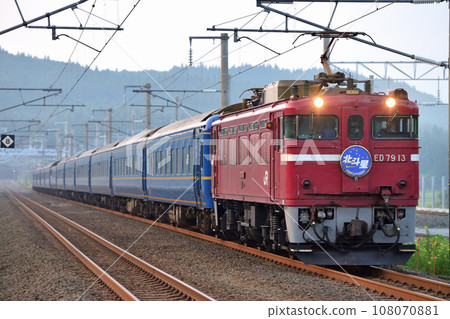 ED7913 Blue Train Hokutosei running on the Tsugaru Kaikyo Line 108070881