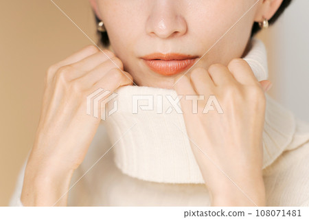中年女性秋冬美照 中年女性秋冬美照 108071481