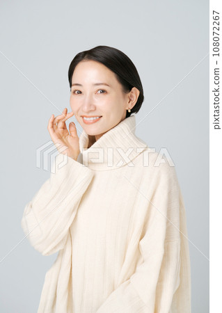 Beauty portrait of middle-aged woman Beauty portrait of middle-aged woman 108072267