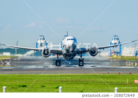 Plane taking off 108072649