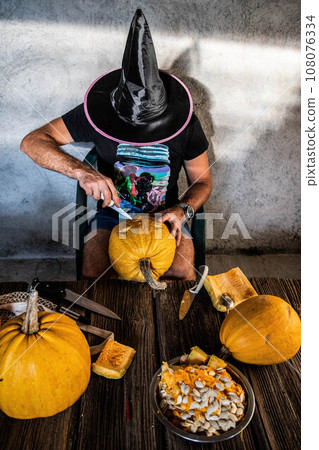 halloween pumpkins ready for carving halloween pumpkins ready for carving 108076334