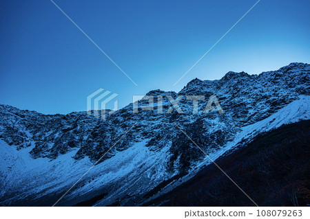 Spectacular Karasawa curl 108079263